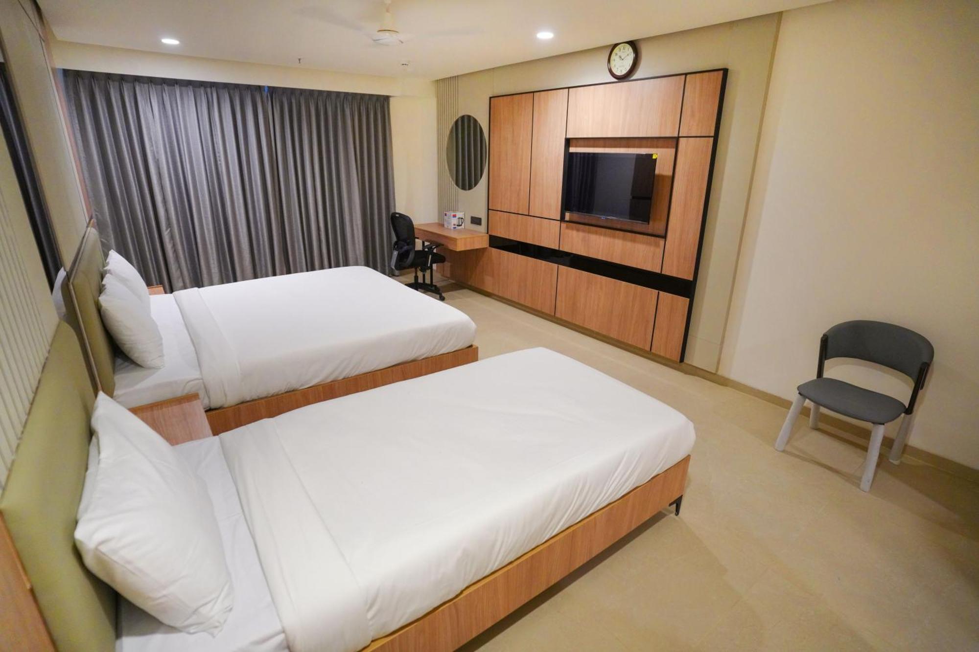 Hotel Shubham Celebrations Hyderabad Exterior foto