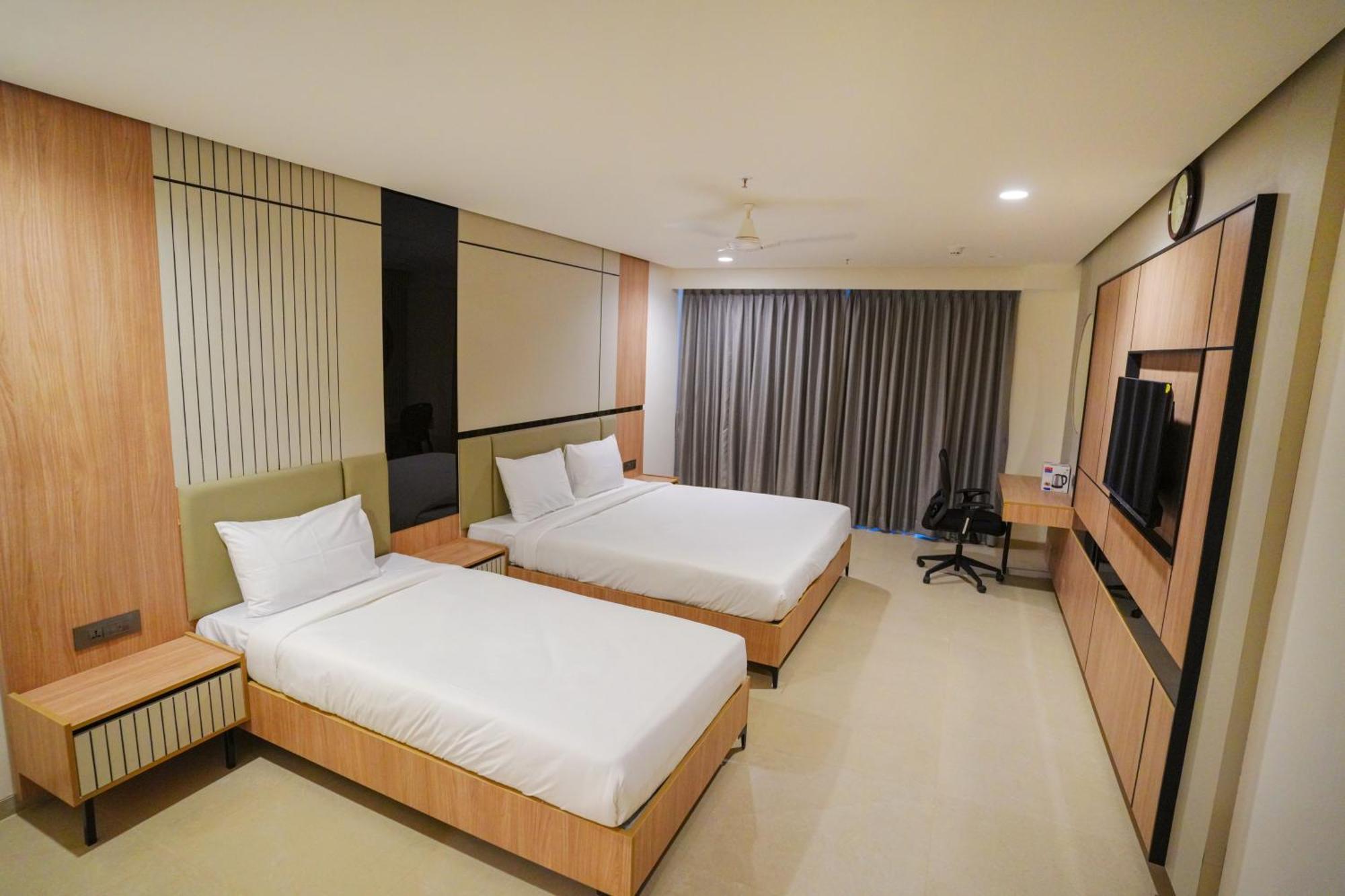 Hotel Shubham Celebrations Hyderabad Exterior foto